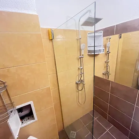 One-bedroom Near Cacao In Sunny View Complex דירה